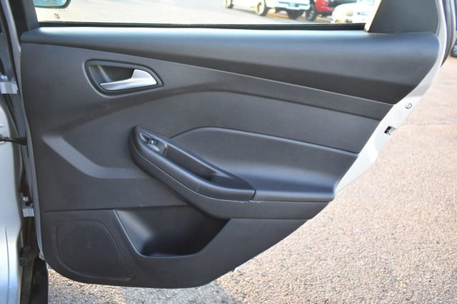 Used 2014 Ford Focus SE w/ Equipment Group 201A image 35