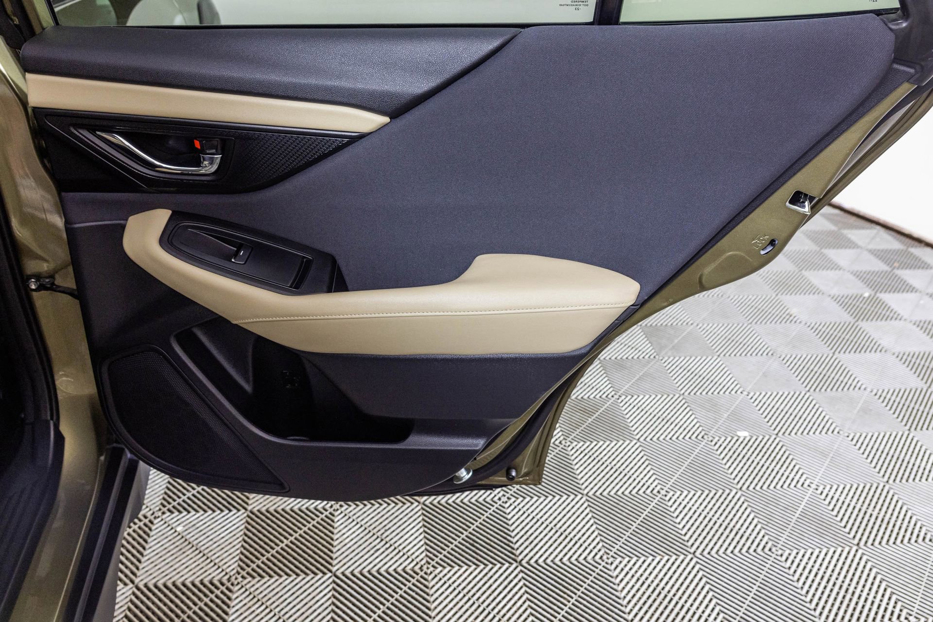 Used 2024 Subaru Outback Premium image 42