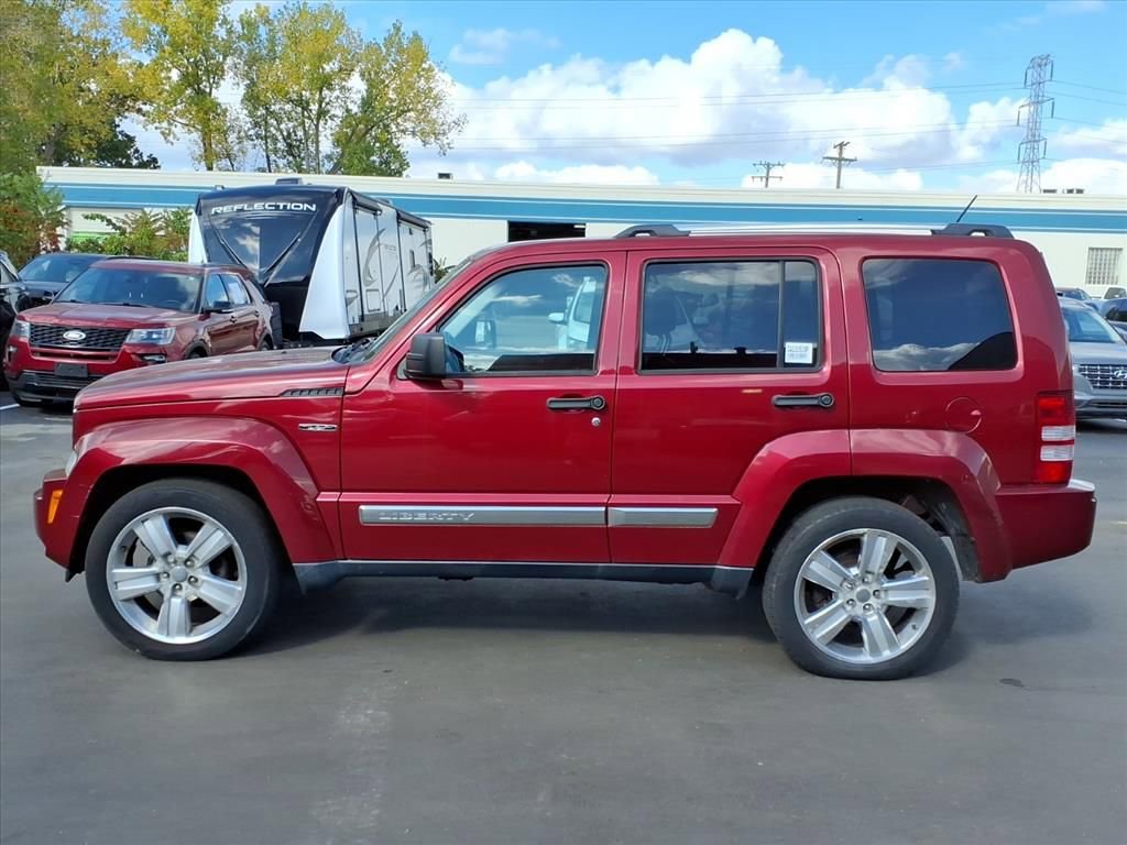 Used 2012 Jeep Liberty Limited Jet AWD/4WD image 2