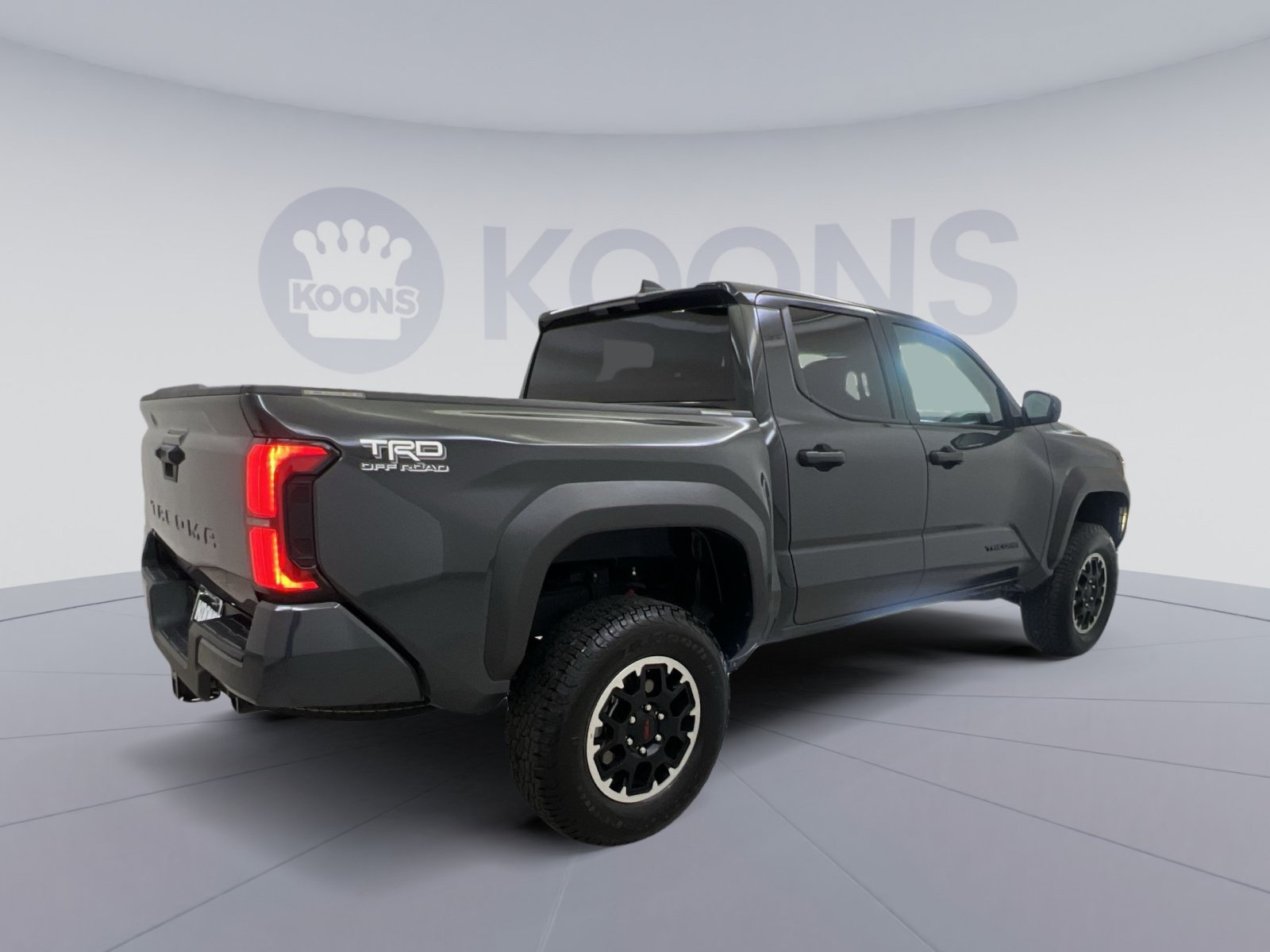 Used 2025 Toyota Tacoma TRD Off-Road AWD/4WD image 8