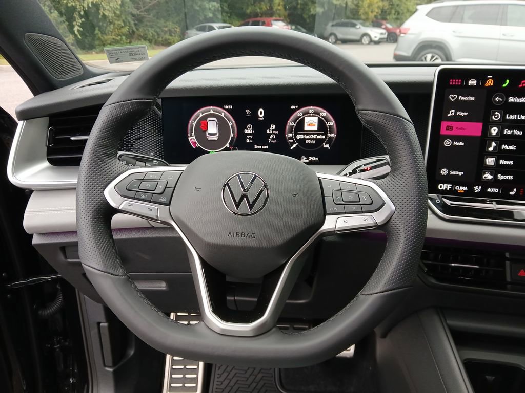 New 2026 Volkswagen Tiguan SE R-Line image 14