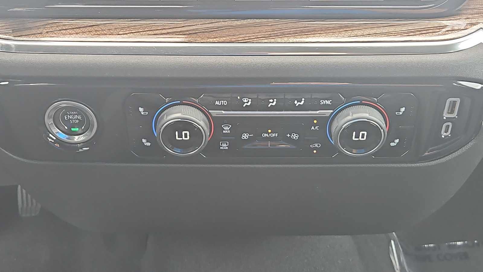 Used 2023 Chevrolet Silverado 1500 LT w/ Protection Package AWD/4WD image 16