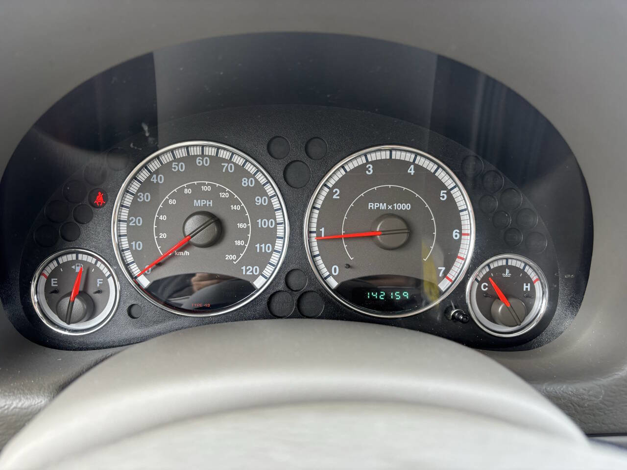 Used 2005 Jeep Liberty Limited image 37