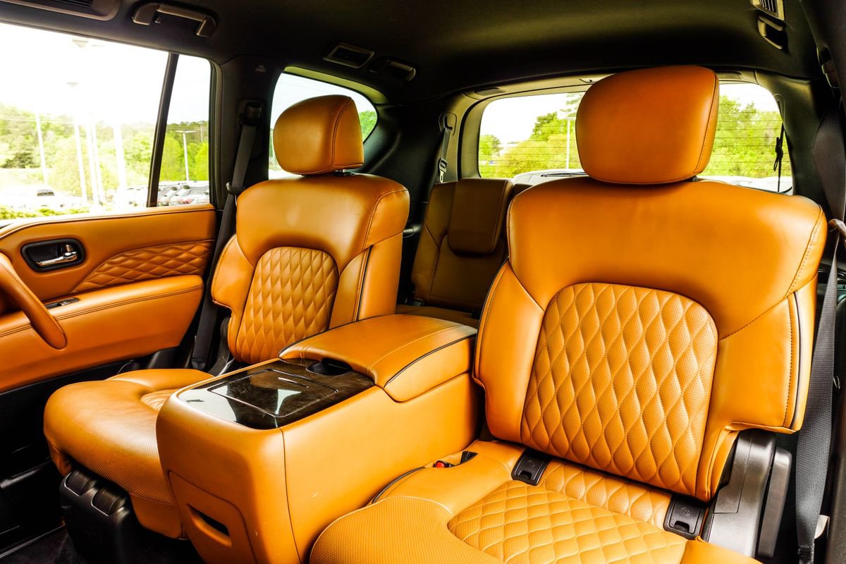 Used 2023 INFINITI QX80 Sensory w/ All-Season Package image 44