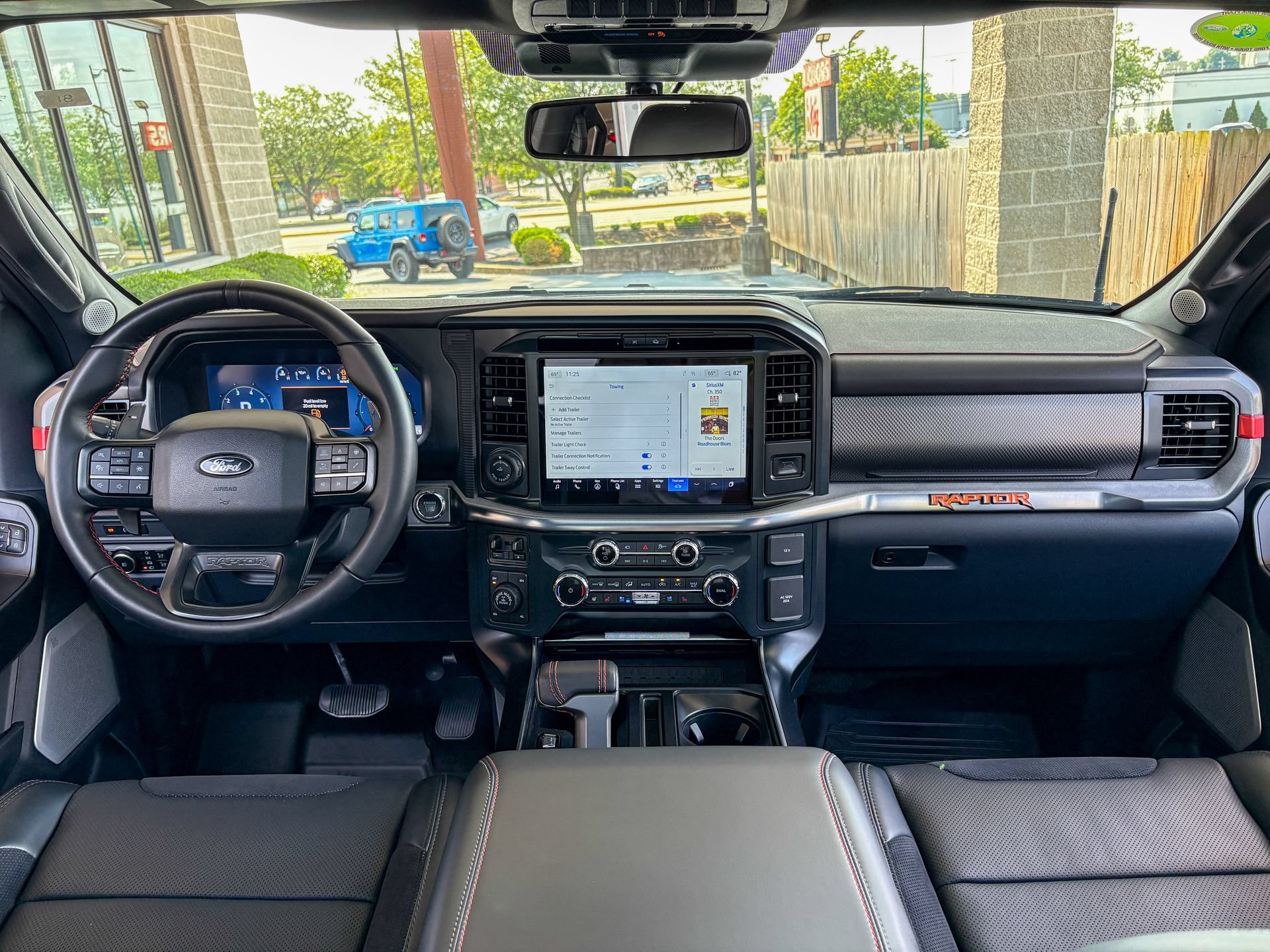 Used 2025 Ford F150 Raptor AWD/4WD image 34