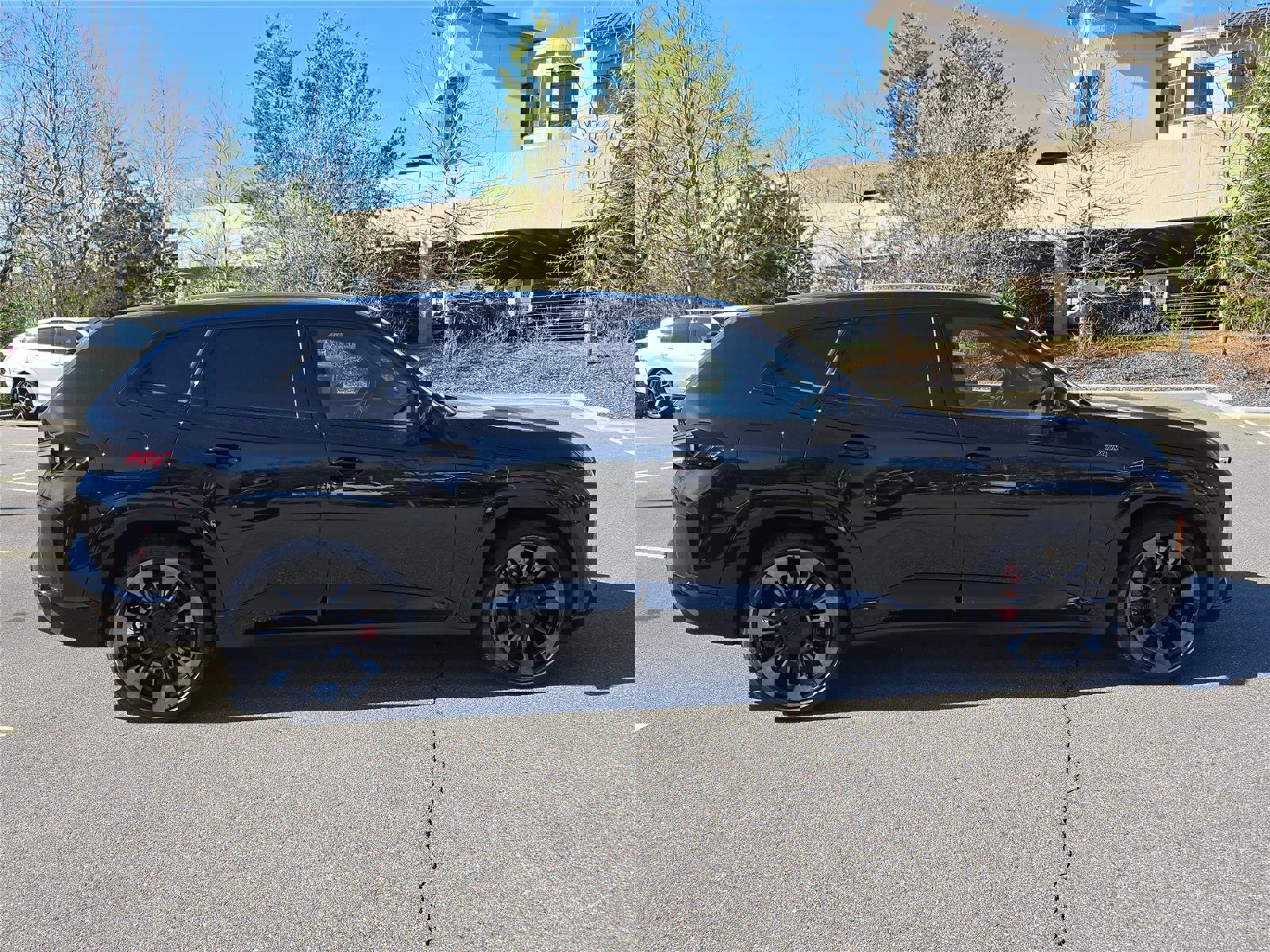 Used 2023 BMW XM image 2