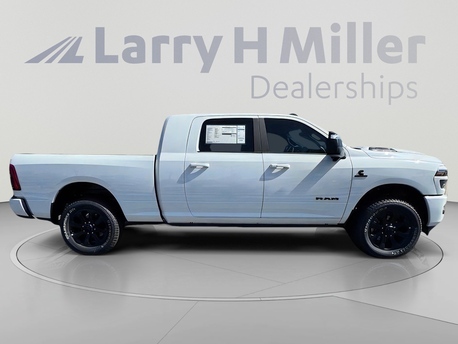 New 2026 RAM 2500 Laramie AWD/4WD image 6