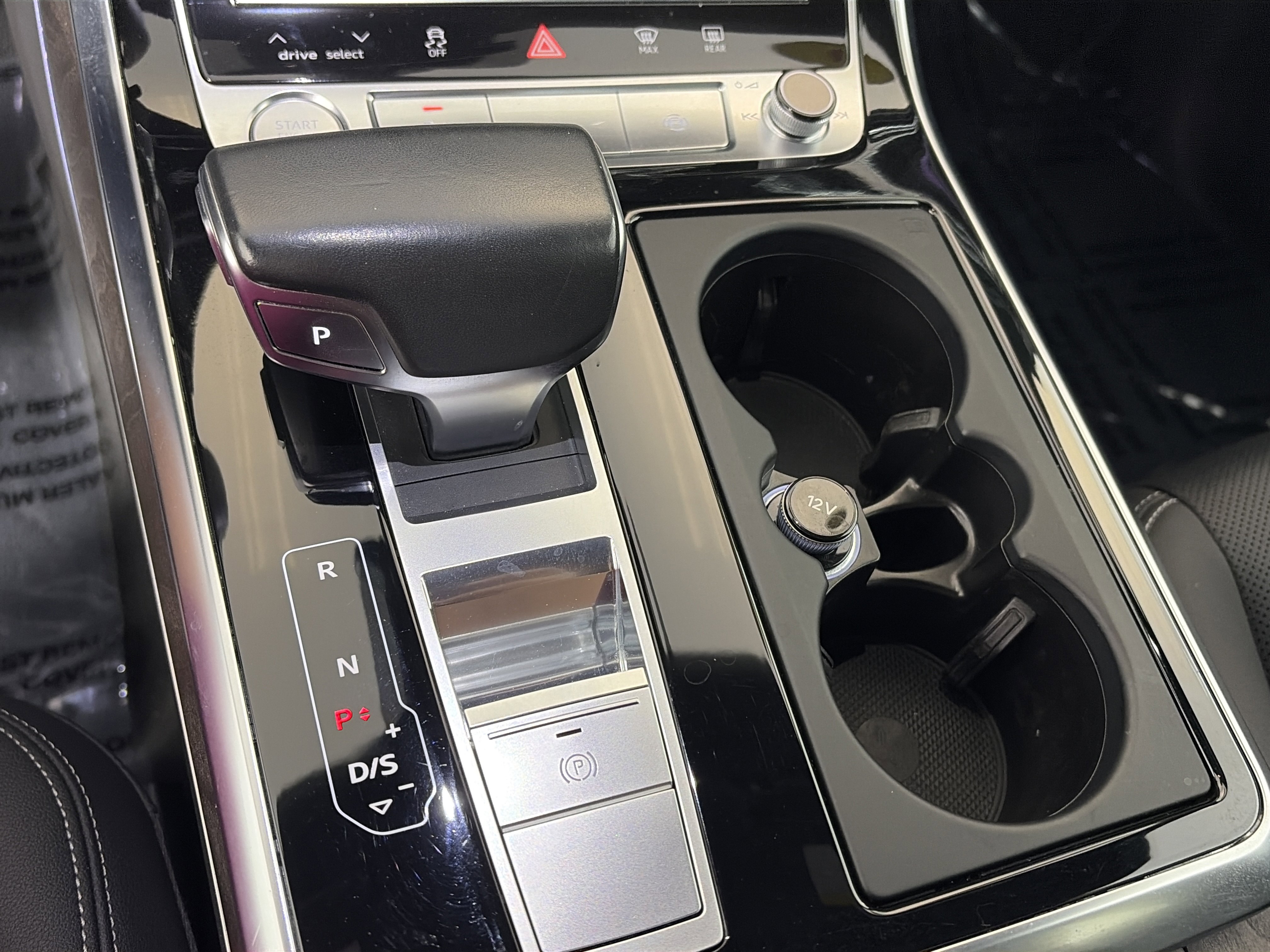 Used 2019 Audi Q8 Prestige AWD/4WD image 28
