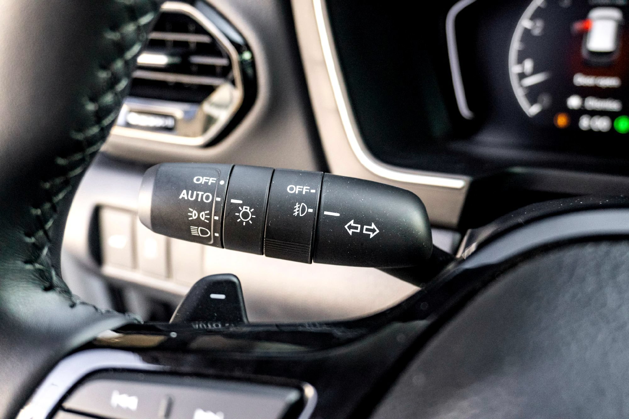 Used 2025 Honda Pilot EX-L image 19