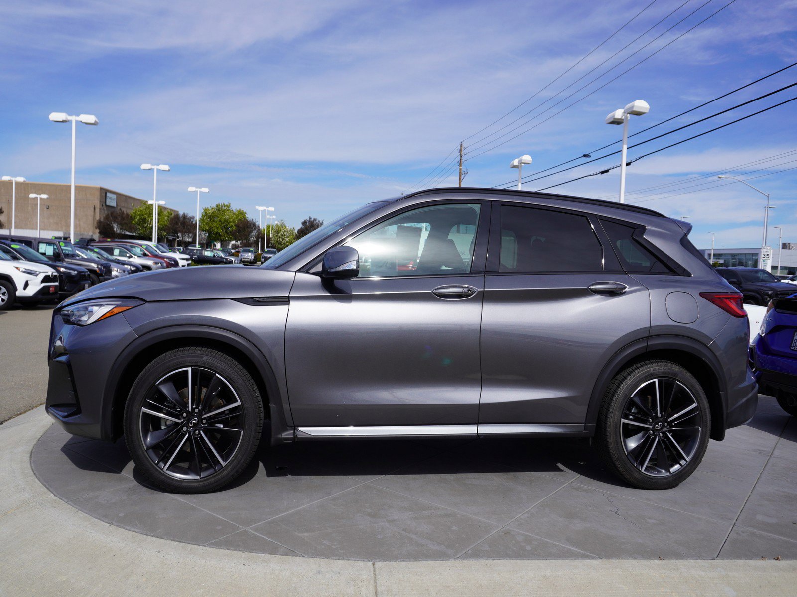 Used 2023 INFINITI QX50 Sport image 6
