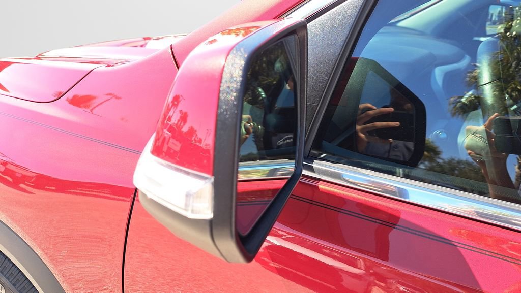 Used 2022 GMC Acadia SLT w/ Technology Package image 11