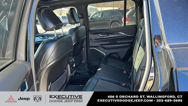 Used 2023 Jeep Grand Cherokee Altitude AWD/4WD image 22