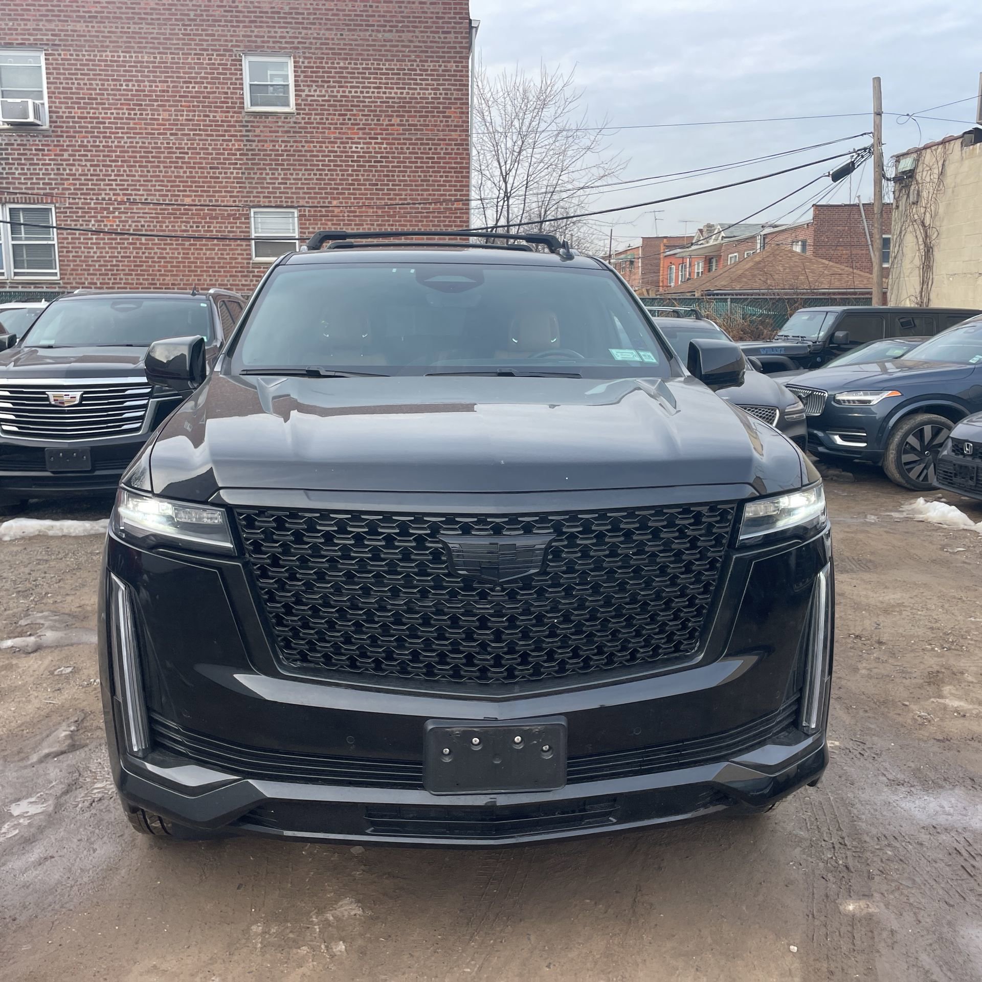 Used 2024 Cadillac Escalade ESV Premium Luxury w/ Performance Package image 3