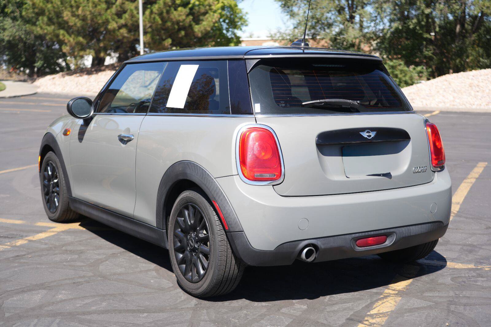 Used 2017 MINI Cooper 2-Door Hardtop FWD image 3
