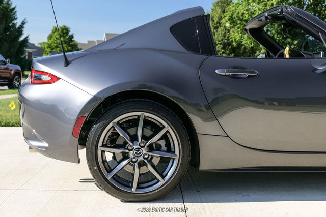 Used 2017 MAZDA MX-5 Miata RF Grand Touring RWD image 10