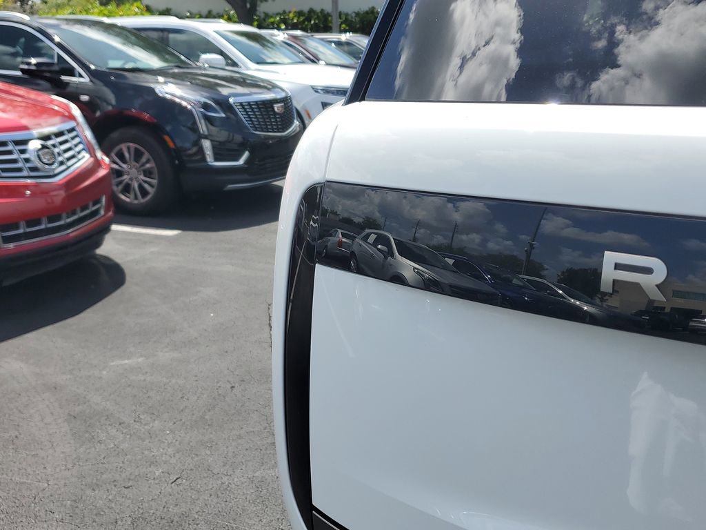 Used 2023 Land Rover Range Rover Long Wheelbase SE image 30