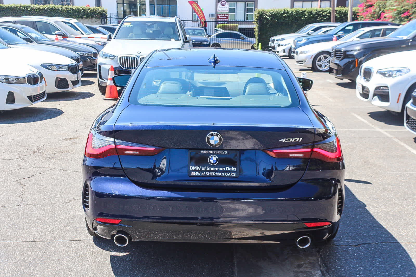 Used 2023 BMW 430i Coupe w/ Premium Package RWD image 6