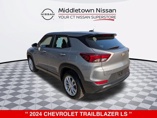 Used 2024 Chevrolet TrailBlazer LS AWD/4WD image 5