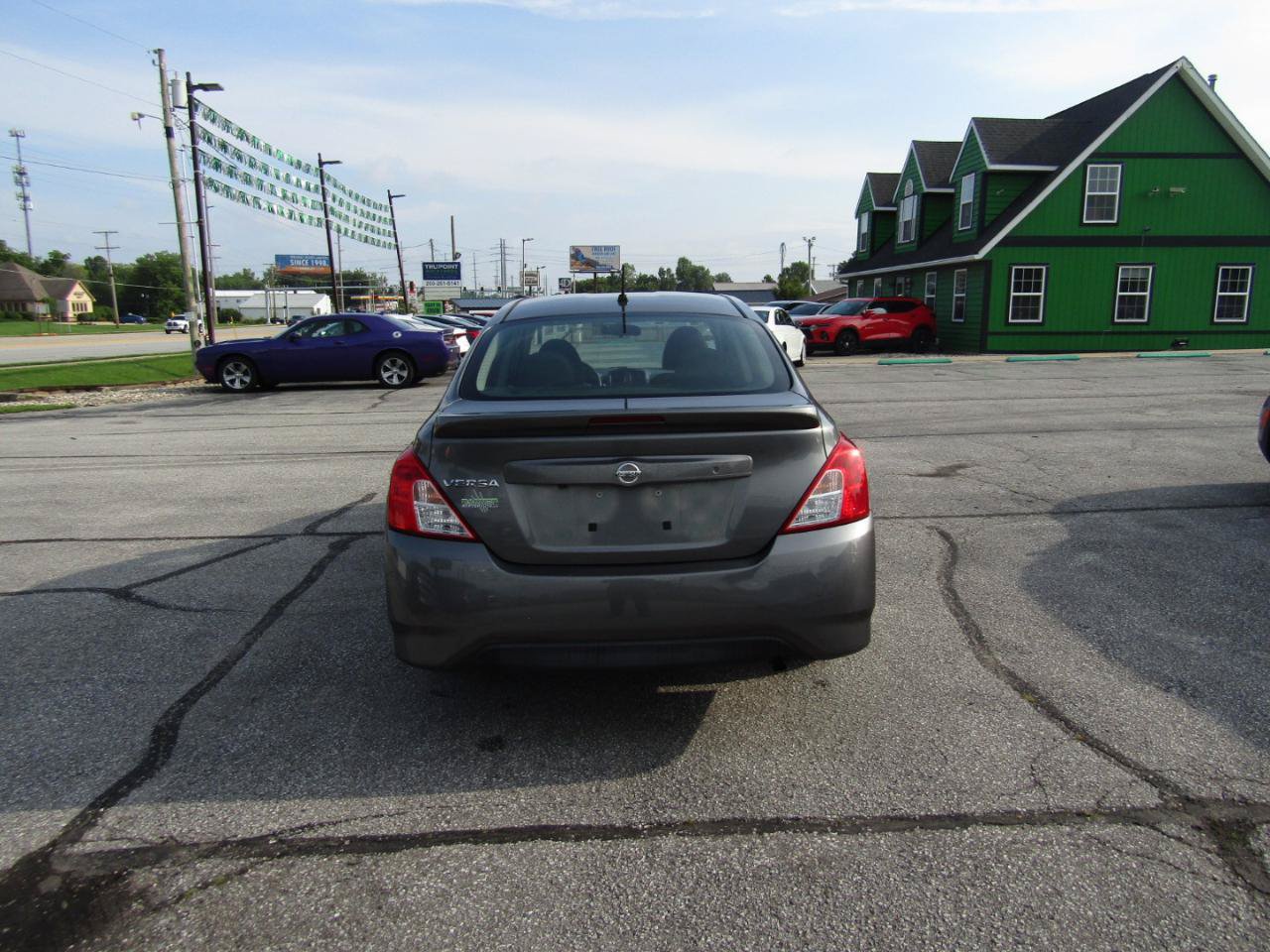 Used 2018 Nissan Versa S Plus FWD image 6