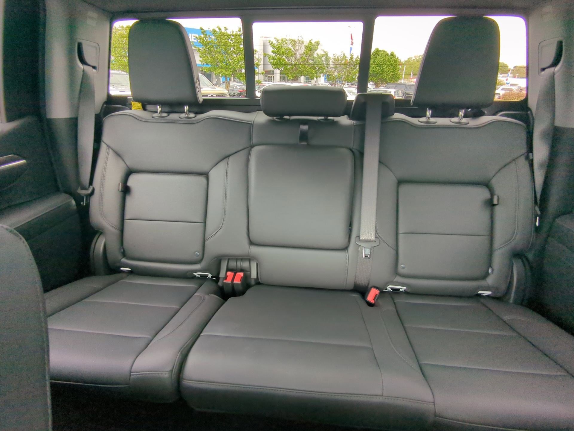 Used 2025 Chevrolet Silverado 1500 LTZ w/ LTZ Premium Package image 22