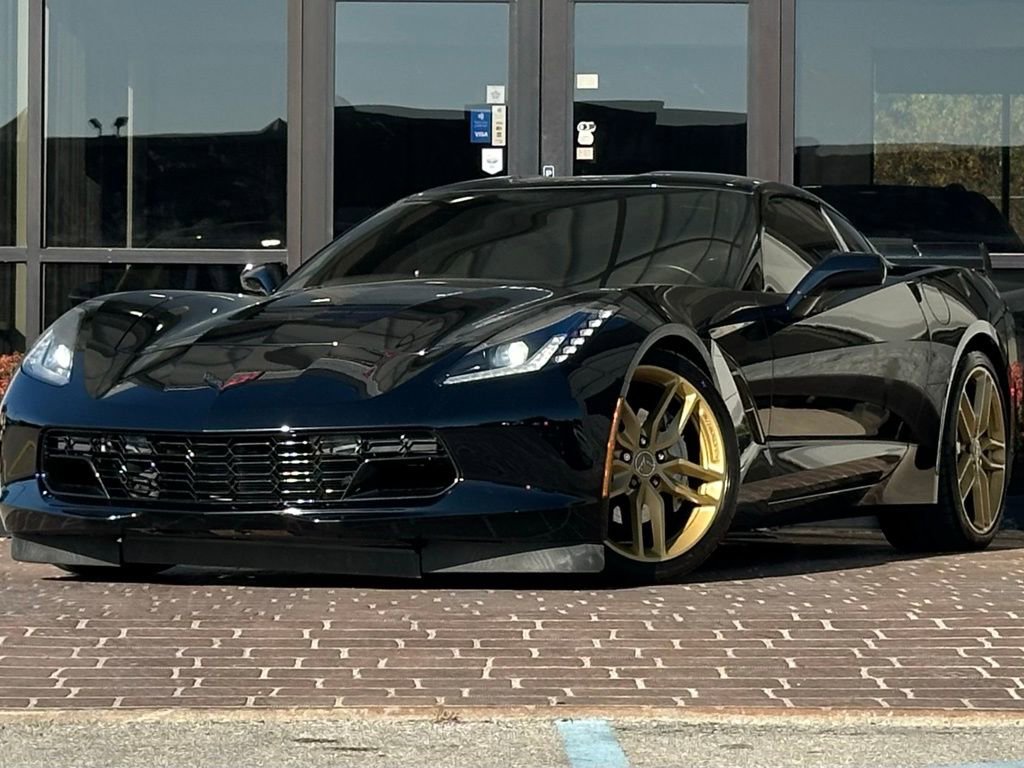 Used 2019 Chevrolet Corvette Stingray Coupe w/ 1LT image 1