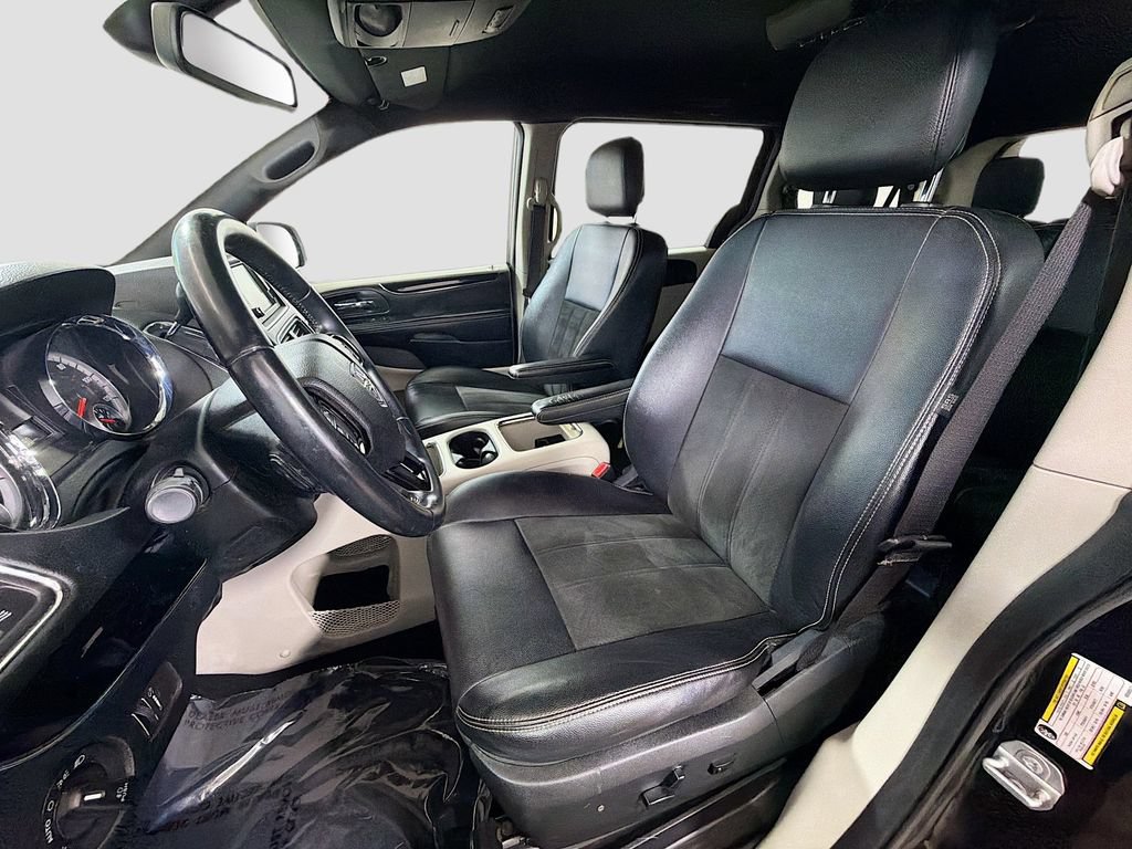 Used 2019 Dodge Grand Caravan SXT FWD image 20