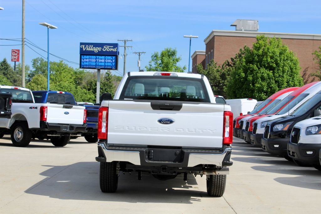 New 2026 Ford F250 XL w/ XL Chrome Package AWD/4WD image 19