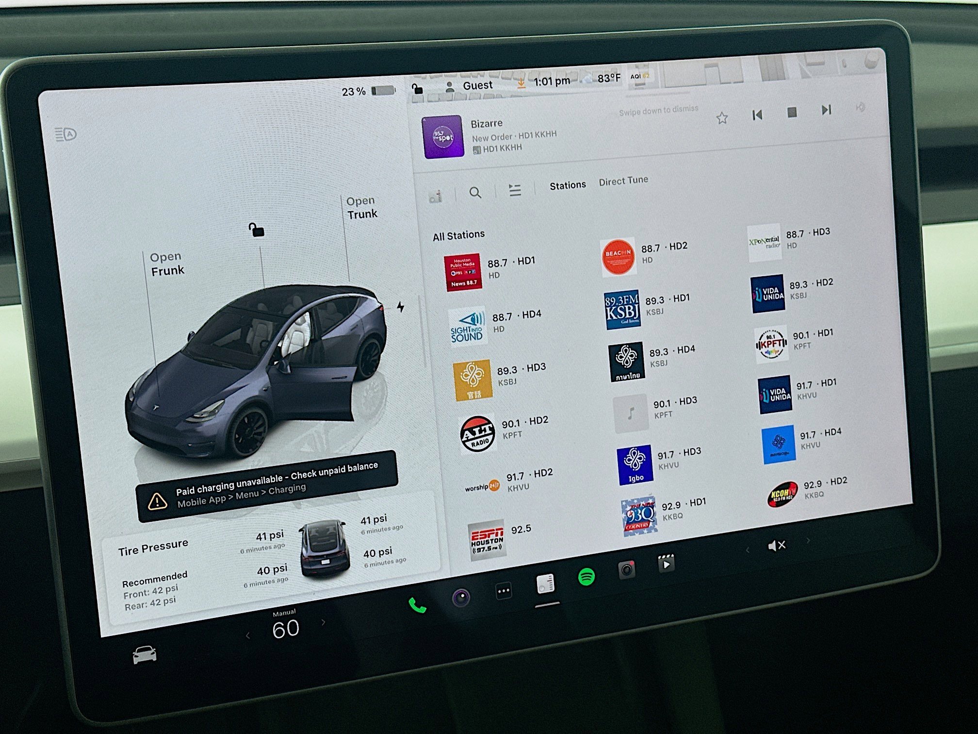 Used 2023 Tesla Model Y Performance image 19