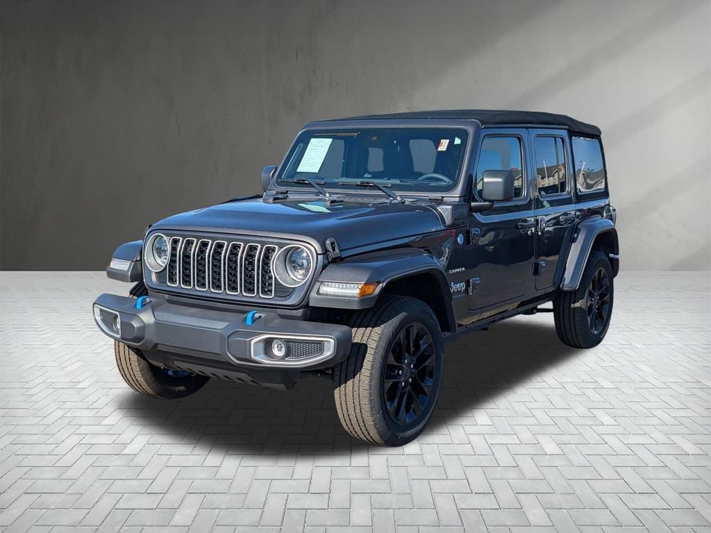 Used 2024 Jeep Wrangler Unlimited Sahara image 2