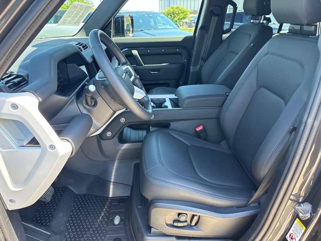 Certified 2025 Land Rover Defender 110 S AWD/4WD image 7