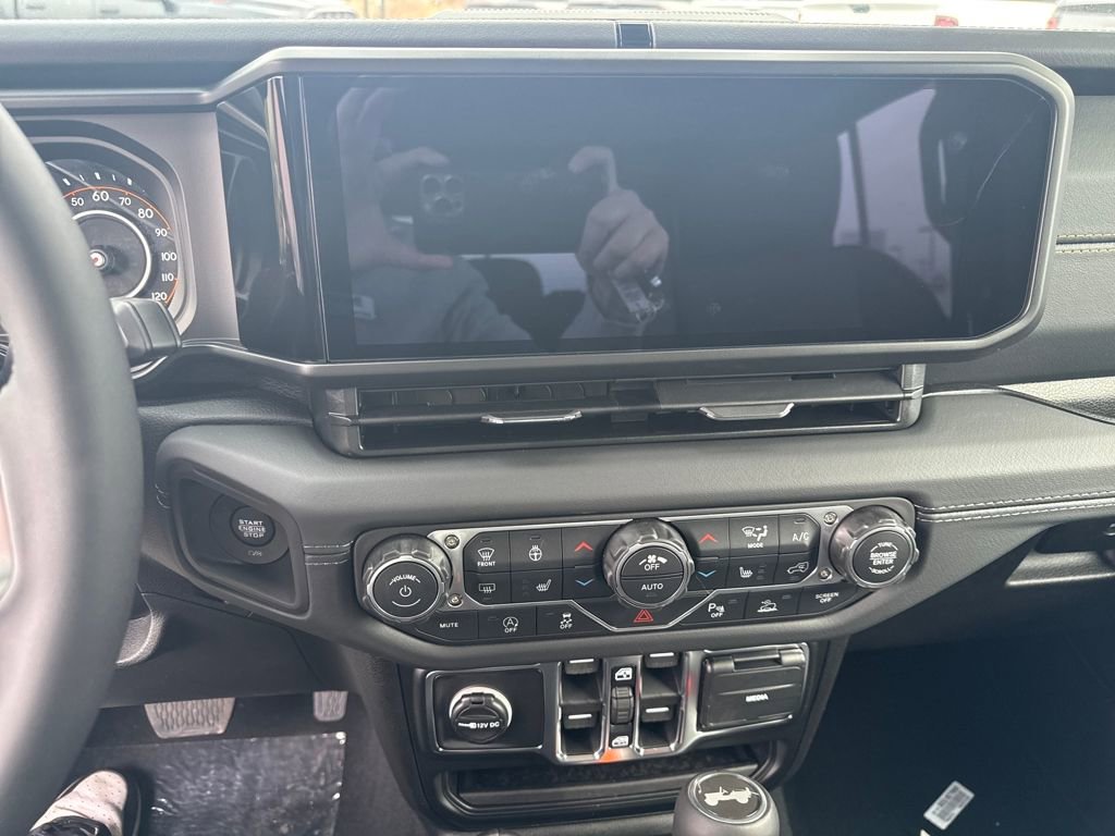 New 2026 Jeep Wrangler Sahara w/ Whitecap Package image 22