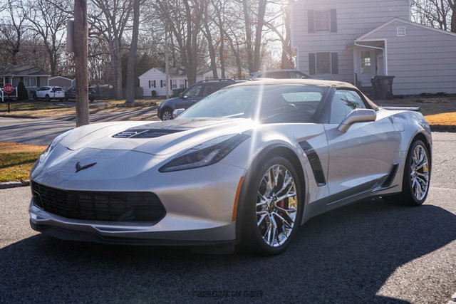 Used 2015 Chevrolet Corvette Z06 w/ 3LZ Preferred Equipment Group image 22