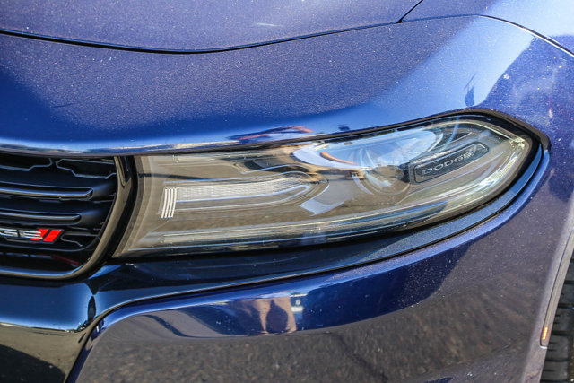 Used 2017 Dodge Charger R/T w/ Plus Group RWD image 8