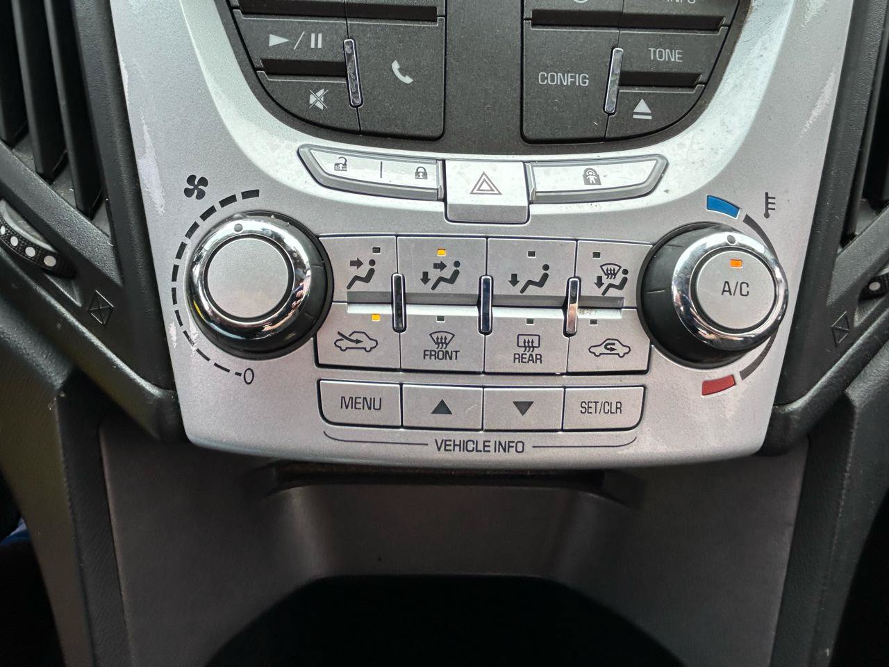 Used 2015 Chevrolet Equinox LT FWD image 25