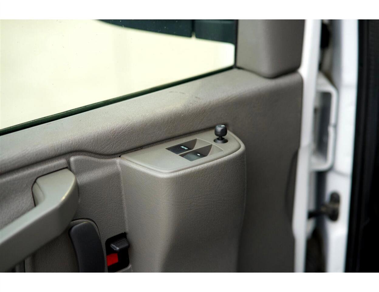 Used 2019 Chevrolet Express 2500 w/ Driver Convenience Package image 24