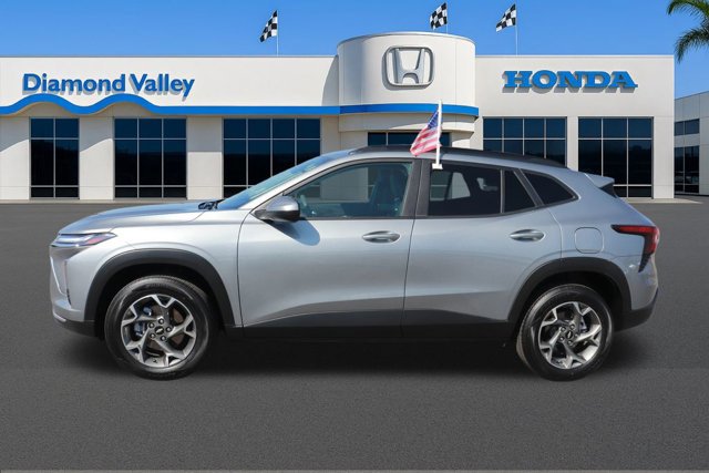 Used 2025 Chevrolet Trax LT image 7