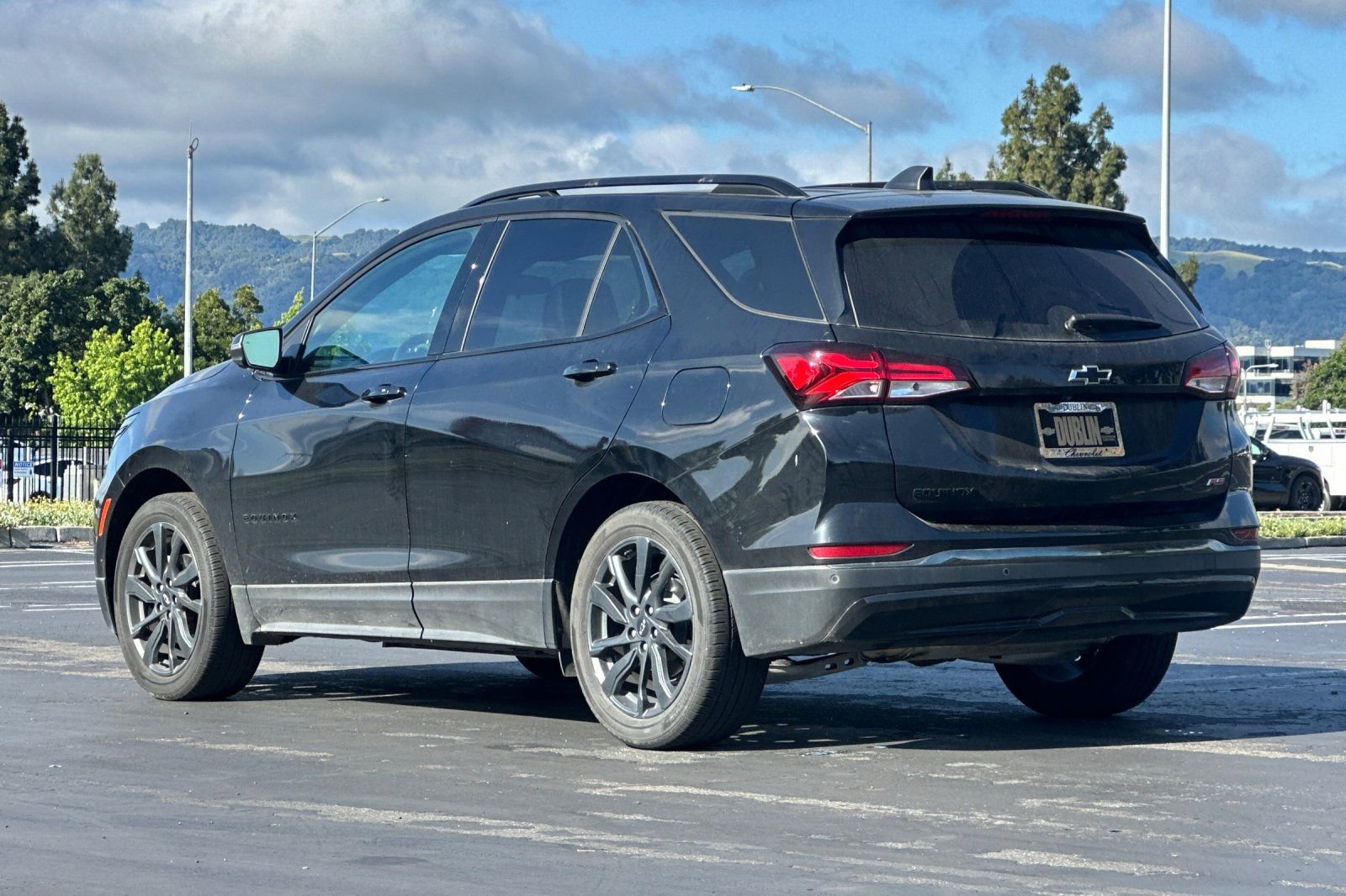 Used 2023 Chevrolet Equinox RS FWD image 6