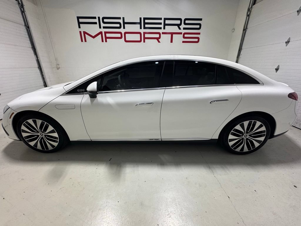 Used 2025 Mercedes-Benz EQE 350+ 4MATIC Sedan image 3