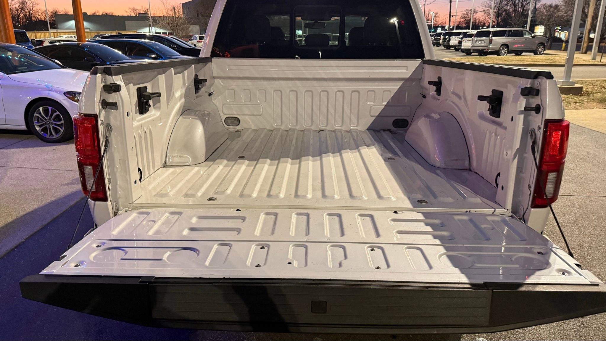 Used 2019 Ford F150 Lariat AWD/4WD image 6