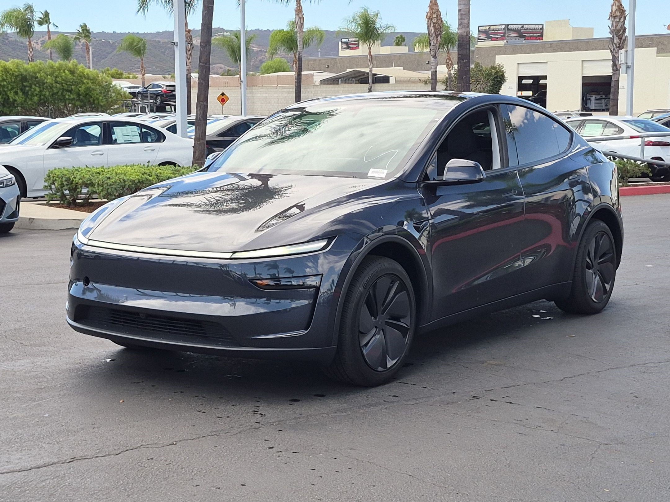 Used 2026 Tesla Model Y Long Range RWD image 5