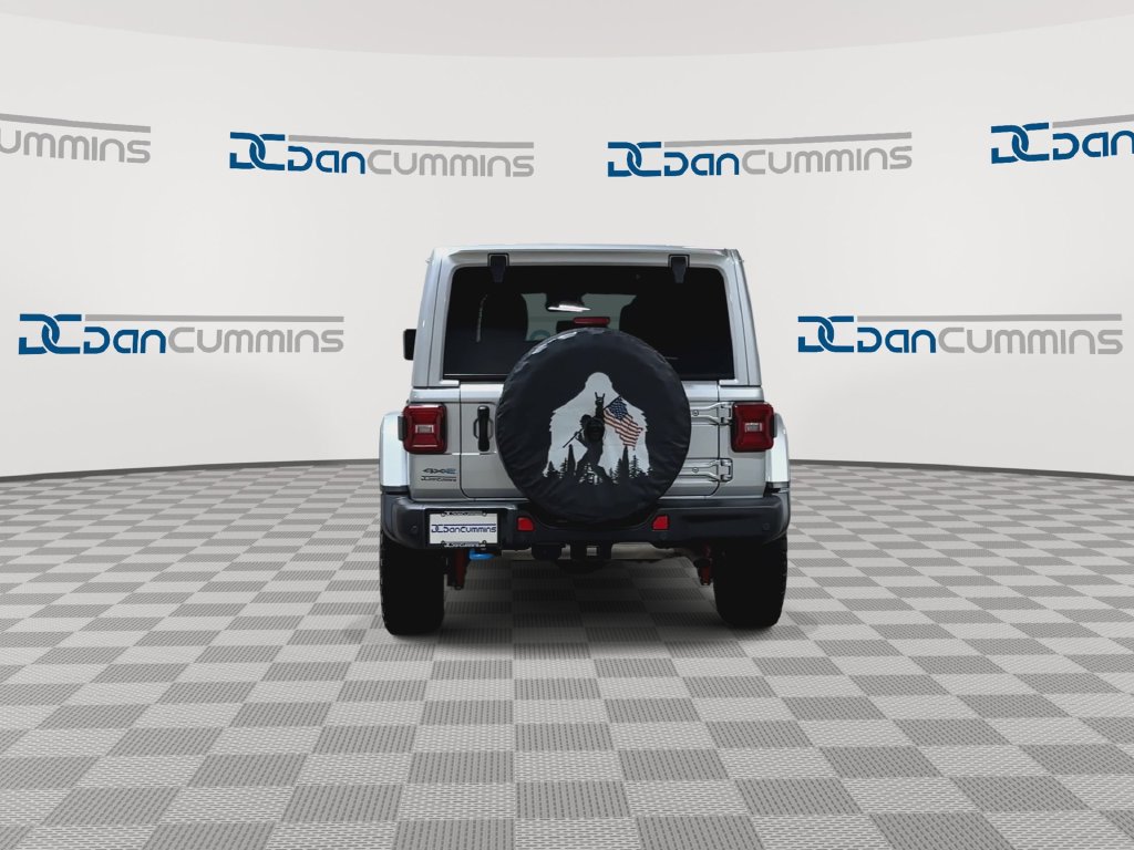Used 2024 Jeep Wrangler Unlimited Rubicon 4xe AWD/4WD image 8