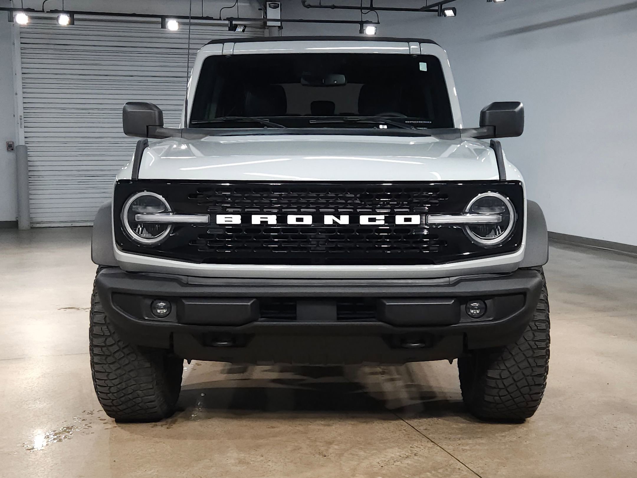 Used 2022 Ford Bronco Wildtrak image 2