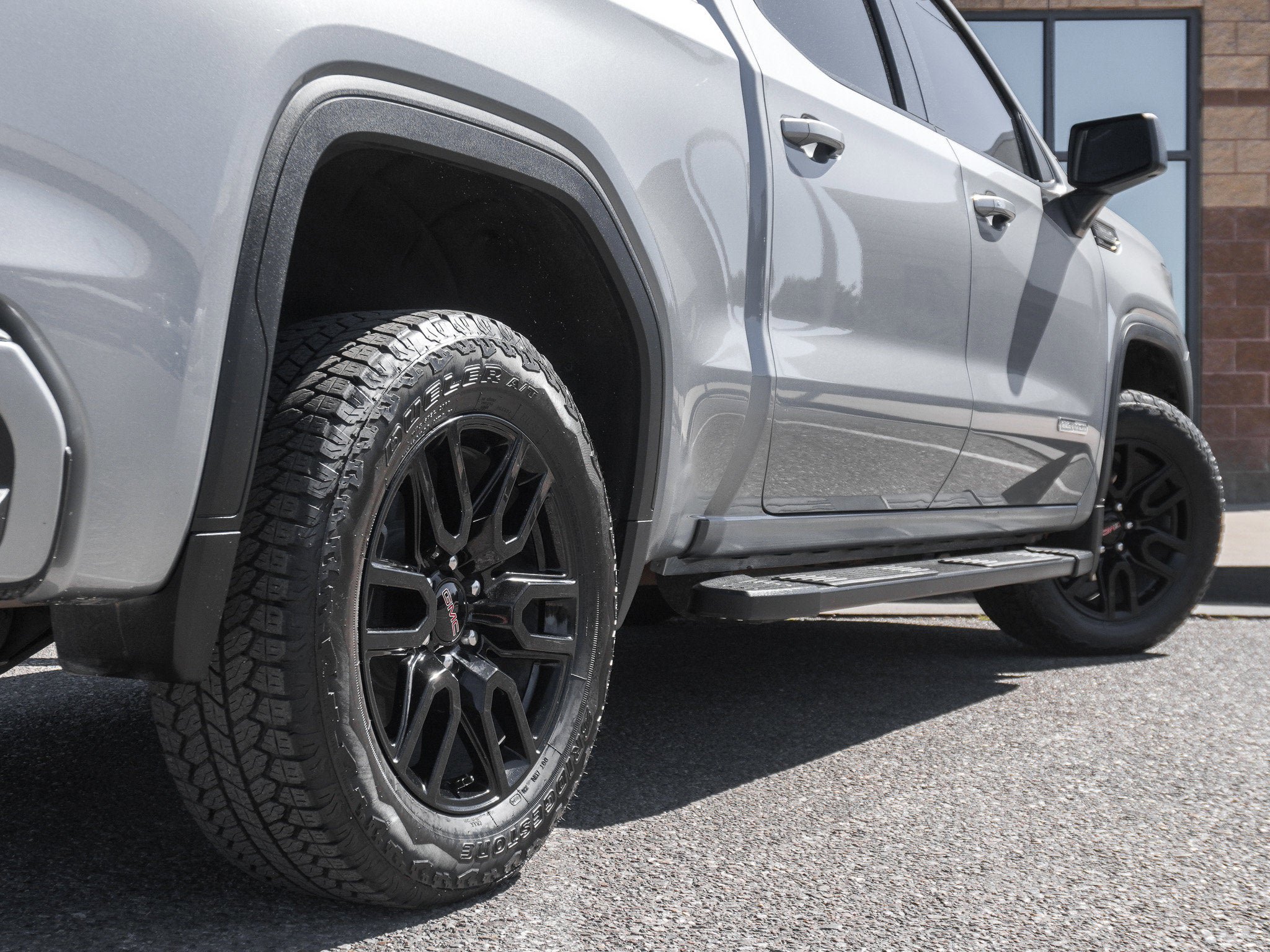 Used 2025 GMC Sierra 1500 Elevation w/ Preferred Package AWD/4WD image 11