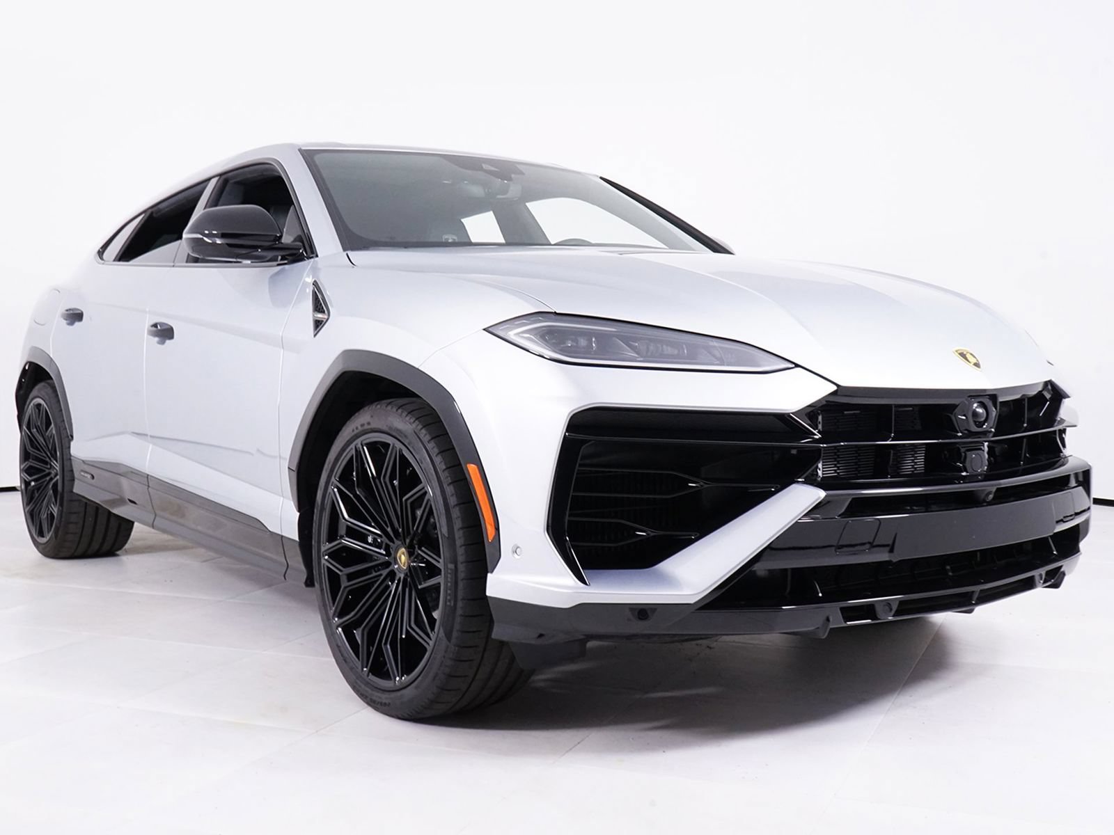 Used 2025 Lamborghini Urus SE AWD/4WD image 17