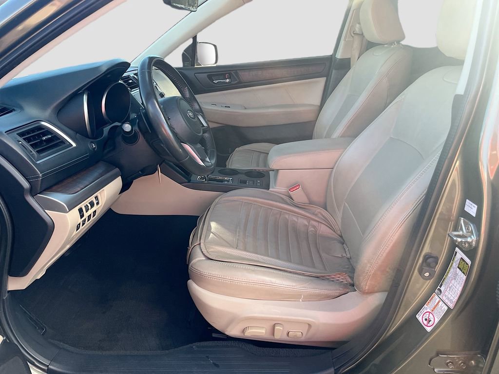 Used 2019 Subaru Outback 3.6R Limited AWD/4WD image 22