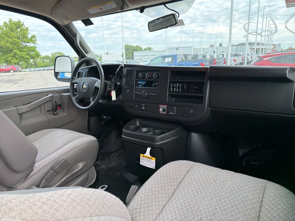 New 2026 Chevrolet Express 2500 w/ Driver Convenience Package RWD image 14