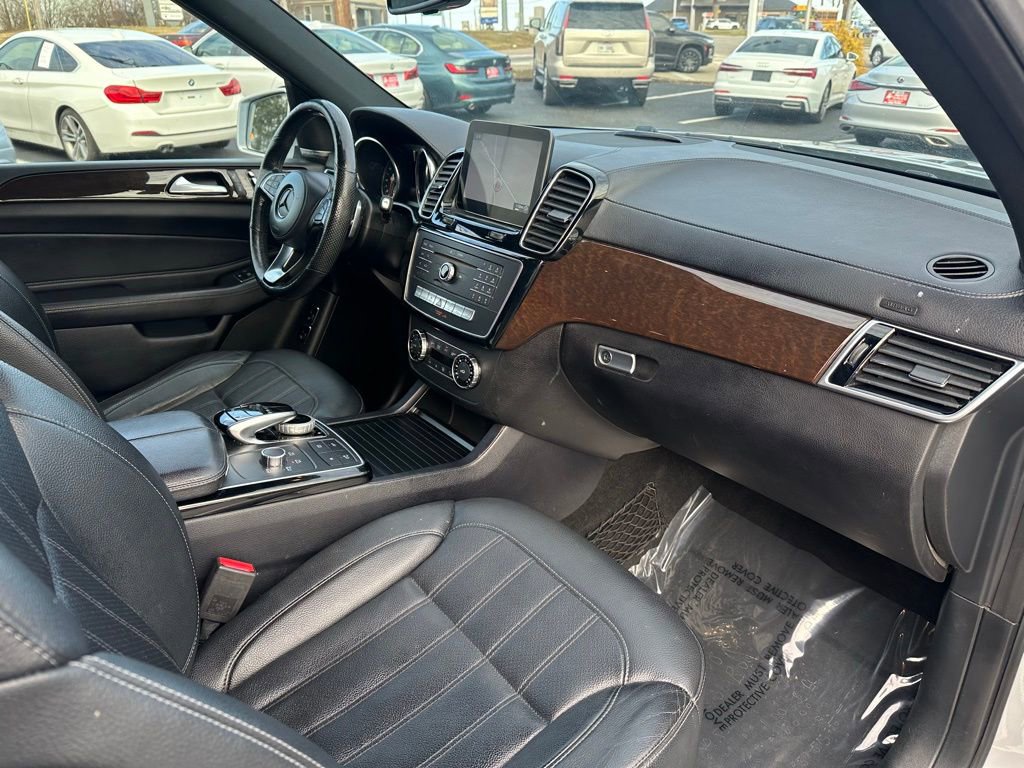 Used 2018 Mercedes-Benz GLS 450 4MATIC image 32
