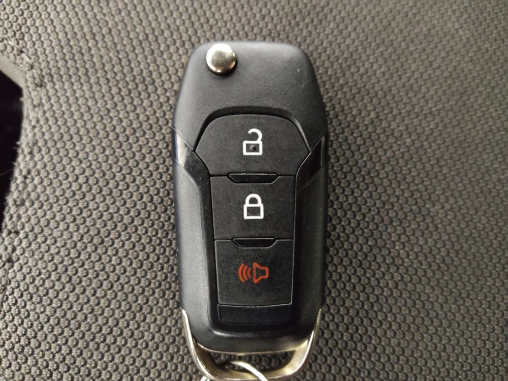 Used 2020 Ford F150 XLT image 32