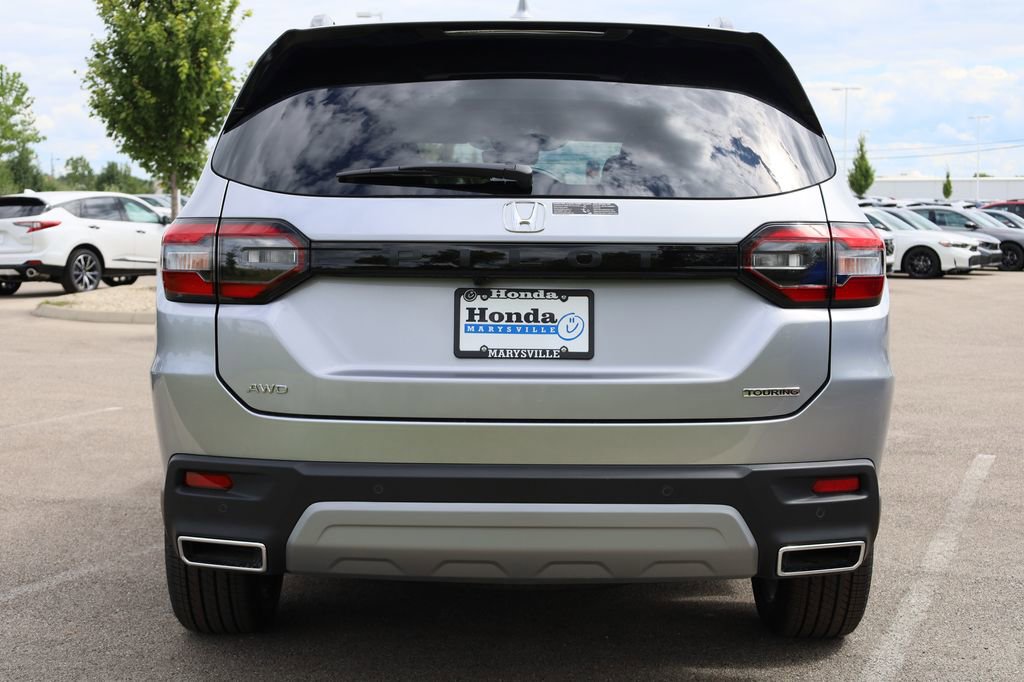 New 2025 Honda Pilot Touring image 5