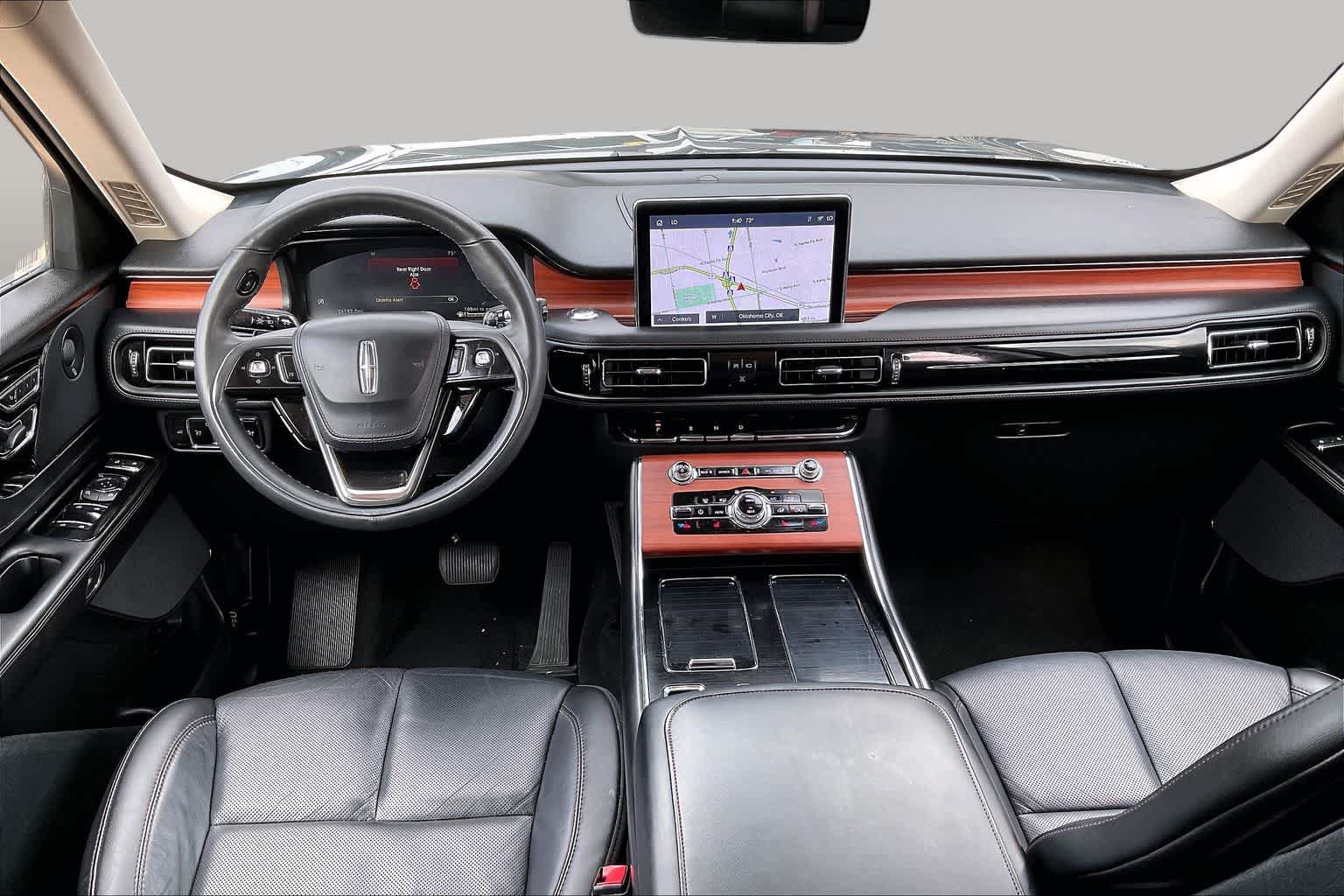 Used 2024 Lincoln Aviator Reserve AWD/4WD image 31